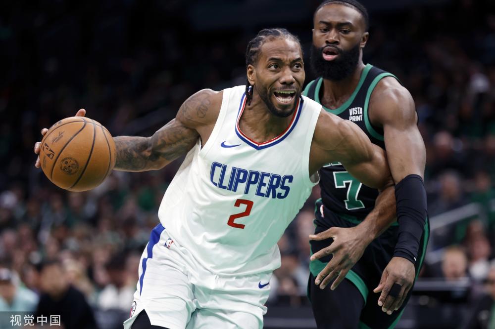 球员面临犯 球员面临犯