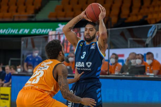 分展现出球 分展现出球