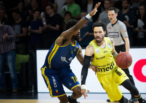 创造佳绩 创造佳绩